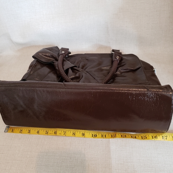 Oversized Purse Brown Tote Bow Front High Shine Shoulder Bag 17" Wide - Picture 9 of 16